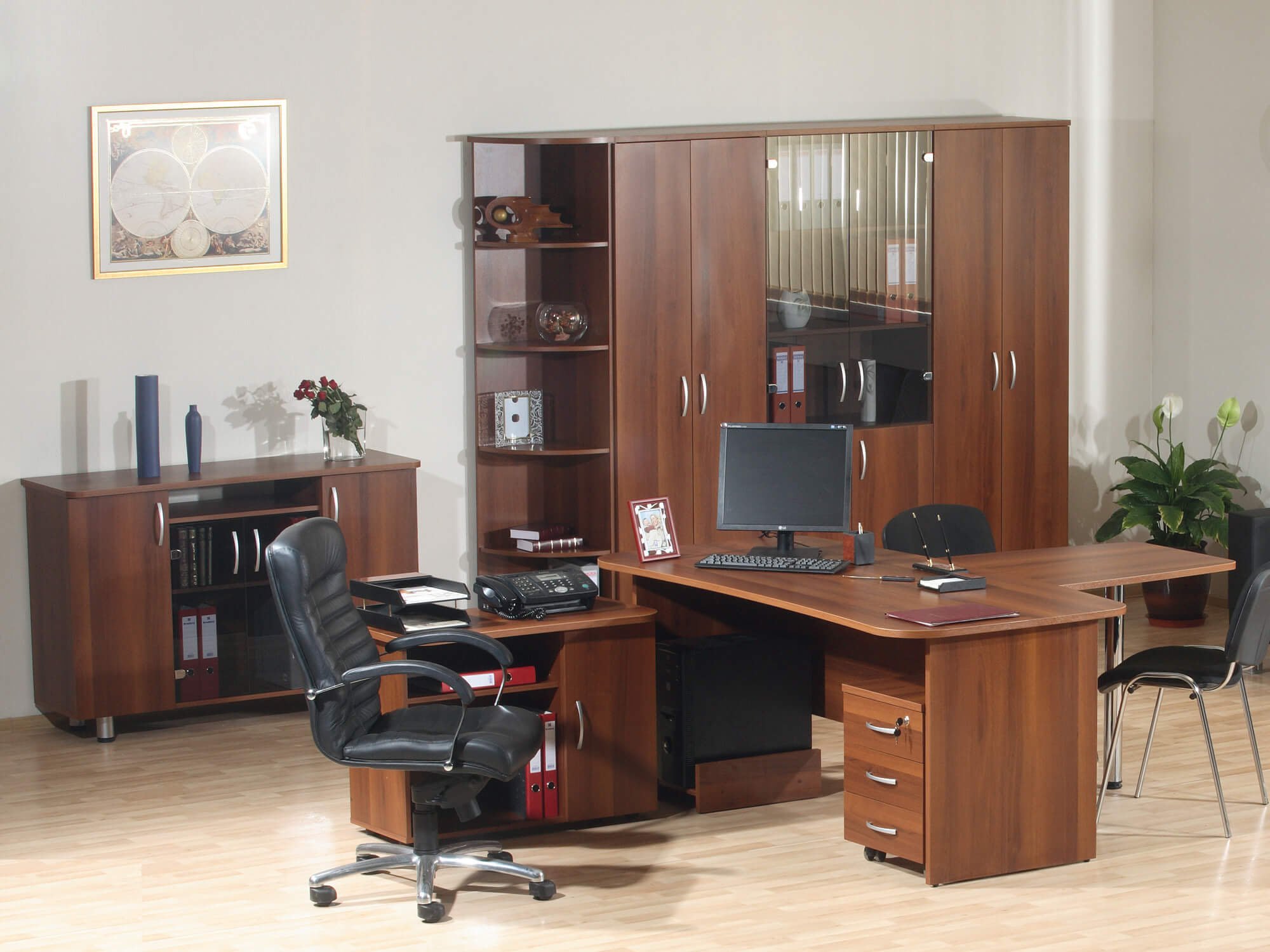Мебель для офиса " Лидер 82"